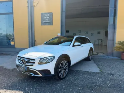 Usata Mercedes E220 All-Terrain Premium 194 CV (142 kW) 2017 Bianco Station wagon