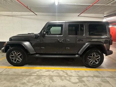 Begagnad Jeep Wrangler 272 HK (200 kW) 2021 Grå SUV