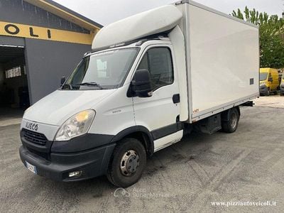 Usata Iveco Daily 150 CV (110 kW) 2014 Bianco Berlina