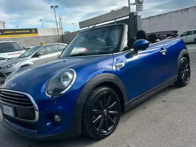 Usata Mini One D 116 CV (85 kW) 2019 Blu Utilitaria