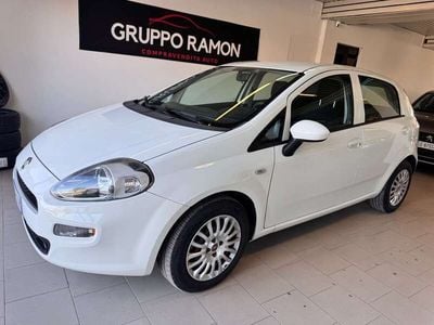 Usata Fiat Punto Lounge 95 CV (69 kW) 2017 Bianco Utilitaria