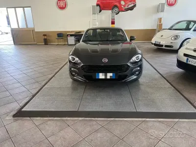 Usata Fiat 124 Spider Lusso 140 CV (102 kW) 2017 Grigio Cabrio