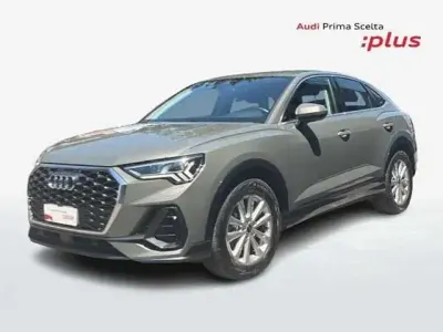 Usata Audi Q3 Sportback Business 150 CV (110 kW) 2024 Grigio SUV