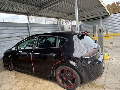 Begagnad Seat Leon 140 HK (102 kW) 2006 Svart Halvkombi
