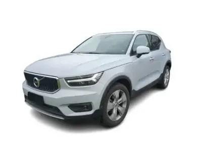 Usata Volvo XC40 Business Edition 150 CV (110 kW) 2020 Argento SUV