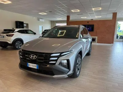Nuova Hyundai Tucson 179 CV (131 kW) 2026 Argento SUV