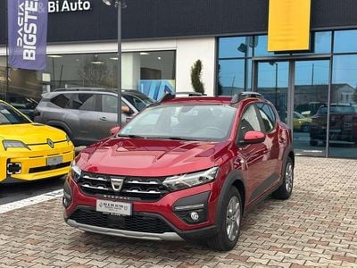 Rosso Usata 2022 Dacia Sandero Comfort Berlina | 14.400 € (Buon prezzo)