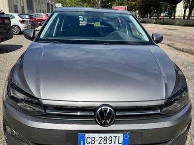 Usata VW Polo Comfortline 80 CV (58 kW) 2020 Grigio Berlina