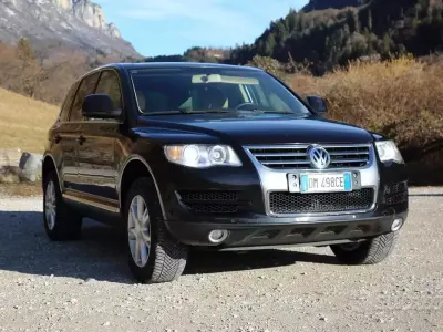 Usata VW Touareg Style 174 CV (127 kW) 2008 Nero SUV