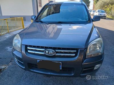 Usata Kia Sportage 2005 Grigio SUV