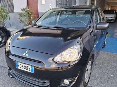 Usata Mitsubishi Space Star Intense 69 CV (50 kW) 2015 Nero Utilitaria