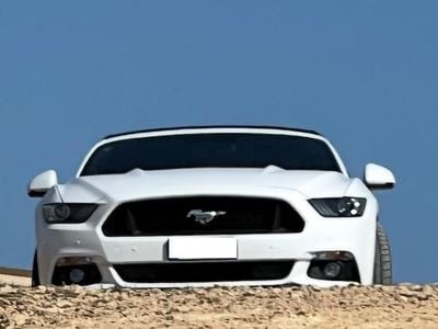 Usata Ford Mustang 317 CV (233 kW) 2016 Bianco Cabrio