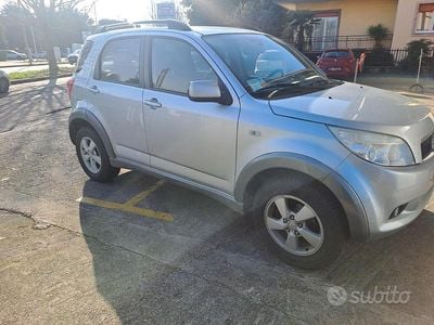 Usata Daihatsu Terios 105 CV (77 kW) 2008 Grigio SUV