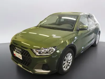 Usata Audi A1 Business 116 CV (85 kW) 2025 8s verde derby perla SUV