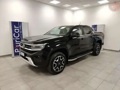 Usata VW Amarok 241 CV (177 kW) 2024 Nero Pick-up