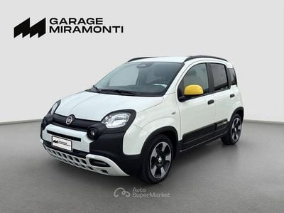 Usado Fiat Panda Cross Cross 69 CV (50 kW) 2025 Blanco Utilitario