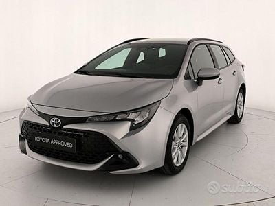 Nuova Toyota Corolla Active 152 CV (111 kW) 2025 Grigio Station wagon
