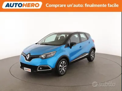 Usata Renault Captur Zen 90 CV (66 kW) 2016 Bluazzurro SUV