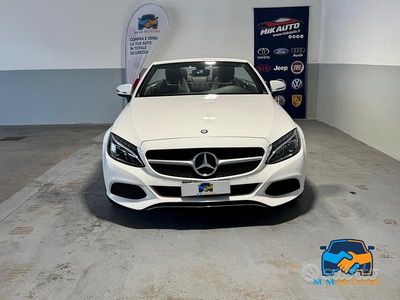 Usata Mercedes C220 170 CV (125 kW) 2018 Polar white Cabrio