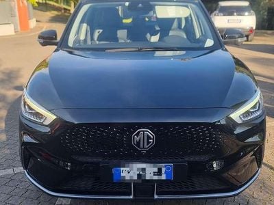 Usata MG ZS Luxury 114 kW (156 CV) 2022 Nero SUV