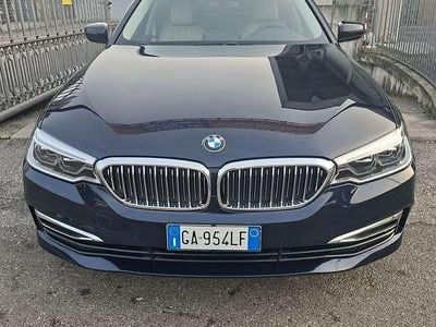 Usata BMW 530 Luxury Line 249 CV (183 kW) 2020 Blu/azzurro Station wagon