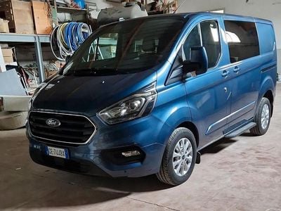 Usata Ford Transit Custom Titanium 131 CV (96 kW) 2021 Blu Furgone