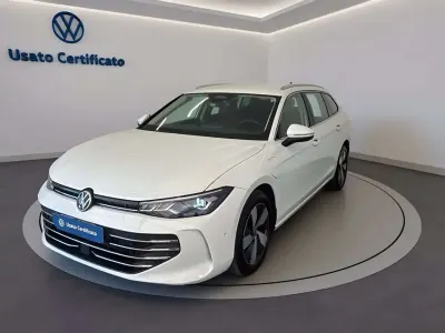 Usata VW Passat Business 204 CV (150 kW) 2025 Bianco Station wagon