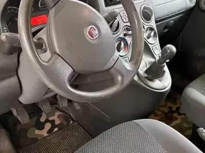Usata Fiat Panda 75 CV (55 kW) 2010 Verde Utilitaria