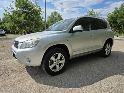 Usata Toyota RAV4 Luxury 136 CV (100 kW) 2007 Grigio SUV