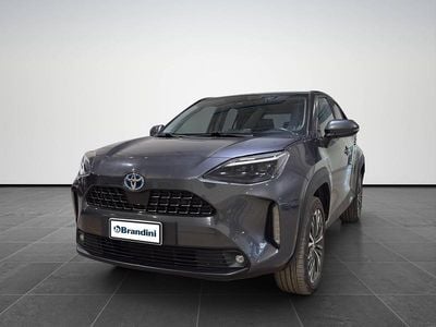 Usata Toyota Yaris Cross Lounge 116 CV (85 kW) 2022 Grigio SUV