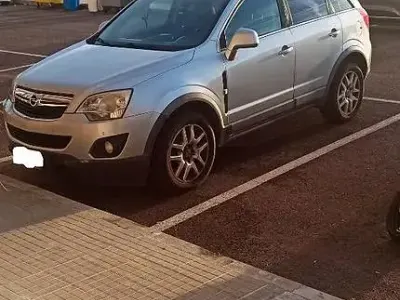 Usata Opel Antara 163 CV (119 kW) 2013 Grigio SUV