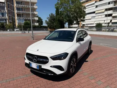 Usata Mercedes GLA200 Advanced 163 CV (119 kW) 2025 Bianco SUV