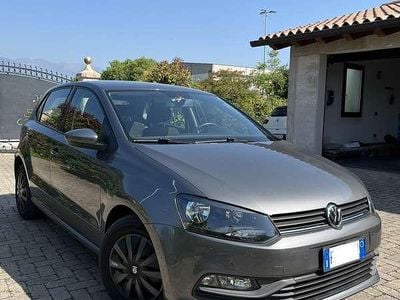 Usata VW Polo Trendline 75 CV (55 kW) 2016 Grigio Berlina