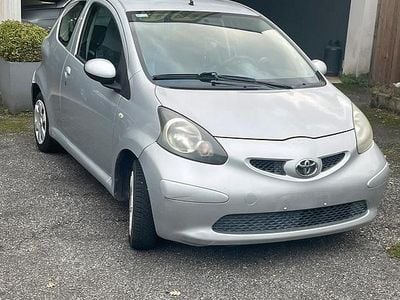 Usata Toyota Aygo 68 CV (50 kW) 2010 Grigio Utilitaria