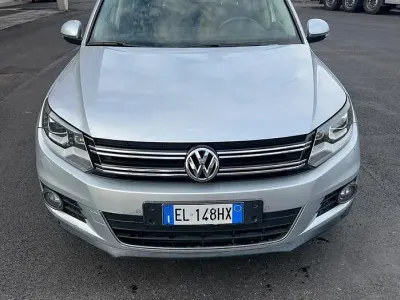 Usata VW Tiguan Sportline 170 CV (125 kW) 2012 Grigio SUV