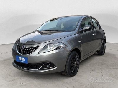 Usata Lancia Ypsilon Silver 69 CV (50 kW) 2022 Antracite metallizzato Utilitaria