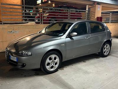 Usata Alfa Romeo 147 120 CV (88 kW) 2009 Utilitaria