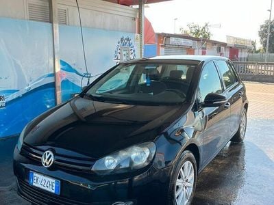 Usata VW Golf VI 105 CV (77 kW) 2010 Utilitaria