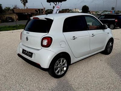 Usata Smart ForFour Passion 70 CV (51 kW) 2017 Bianco Utilitaria