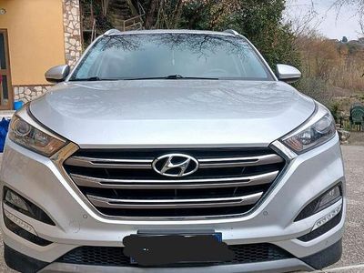 Käytetty Hyundai Tucson 141 HP (103 kW) 2017 Harmaa Katumaasturi