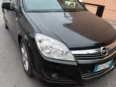 Brugt Opel Astra 110 HK (80 kW) 2009 Sedan