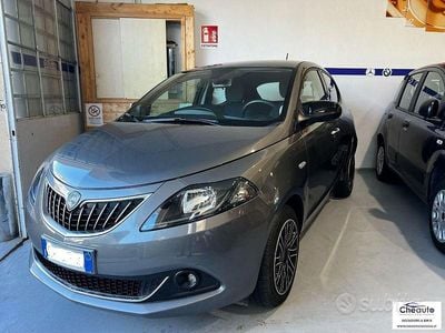 Usata Lancia Ypsilon S 69 CV (50 kW) 2023 Nessuno(met.) Utilitaria