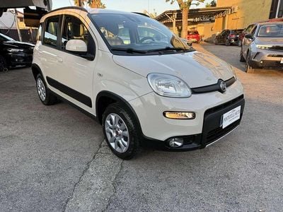 Usata Fiat Panda 4x4 S 75 CV (55 kW) 2014 Other Utilitaria