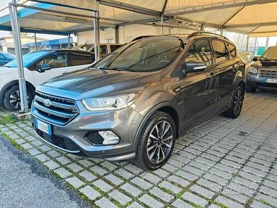 Usata Ford Kuga ST-Line 120 CV (88 kW) 2019 Grigio SUV
