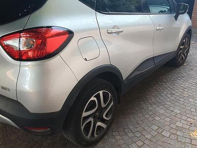 Usata Renault Captur 90 CV (66 kW) 2017 Grigio SUV