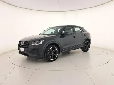 Usata Audi Q2 Advanced 150 CV (110 kW) 2024 Grigio manhattan metallizzato SUV