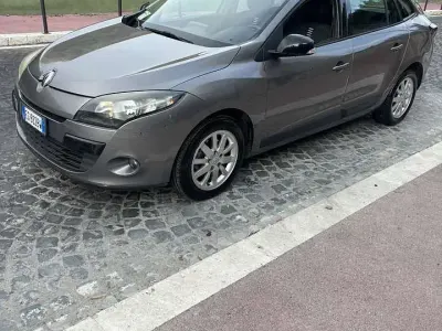Usata Renault Mégane GrandTour Dynamique 110 CV (80 kW) 2011 Other Station wagon