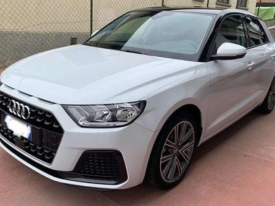 Usata Audi A1 Sportback Admired 95 CV (69 kW) 2020 Bianco ghiaccio metallizzato Utilitaria
