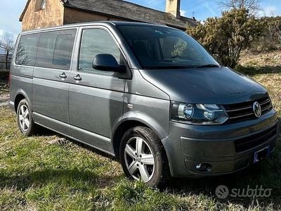 Usata VW T5 2011 Grigio Furgone