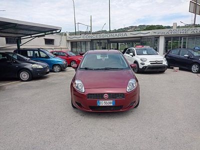 Usata Fiat Grande Punto Dynamic 75 CV (55 kW) 2008 Bordeaux Utilitaria